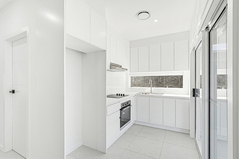 Photo - 35a Boonoke Crescent, Miller NSW 2168 - Image 3