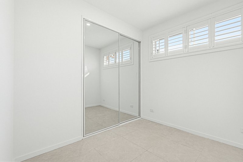Photo - 35a Boonoke Crescent, Miller NSW 2168 - Image 4