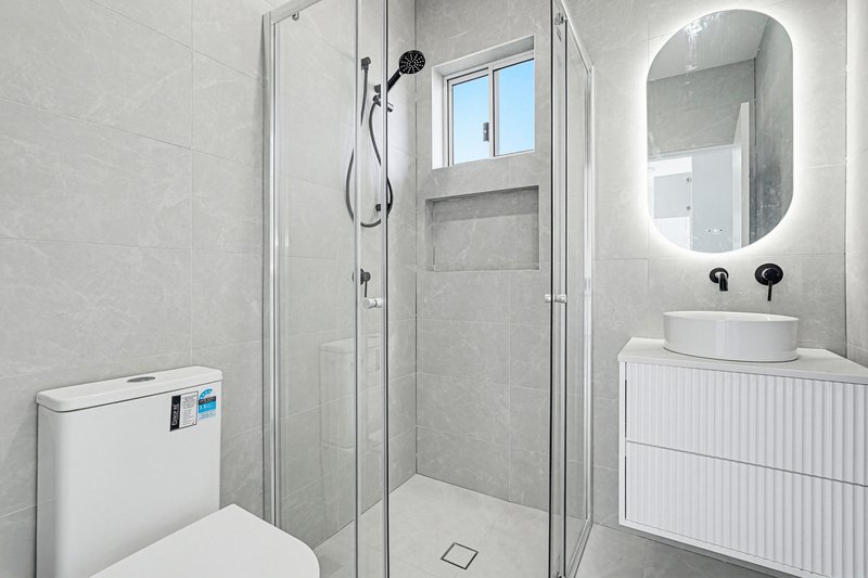 Photo - 35a Boonoke Crescent, Miller NSW 2168 - Image 5