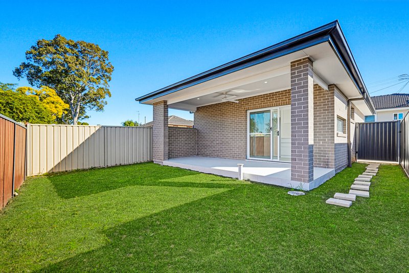 Photo - 35a Boonoke Crescent, Miller NSW 2168 - Image 7