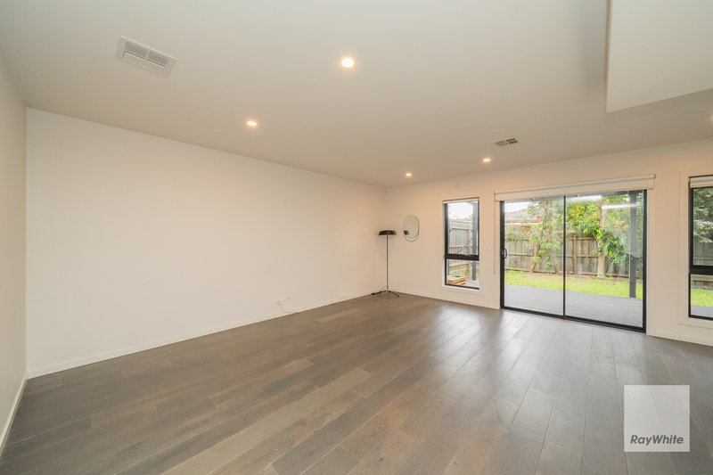 Photo - 35A Hanleth Avenue, Springvale VIC 3171 - Image 2