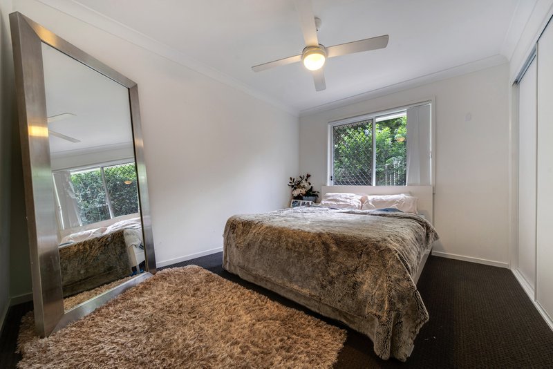 Photo - 3/5A Oleander Street, Daisy Hill QLD 4127 - Image 12