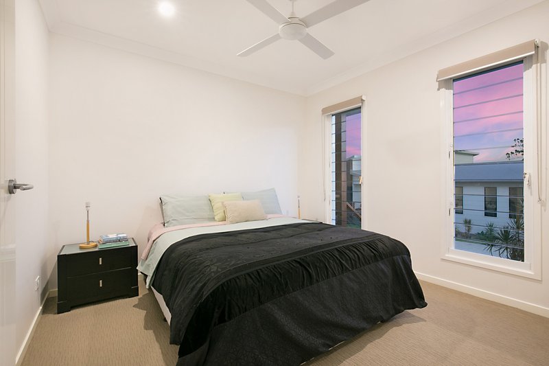 Photo - 35a Yarabah Crescent, Shailer Park QLD 4128 - Image 14