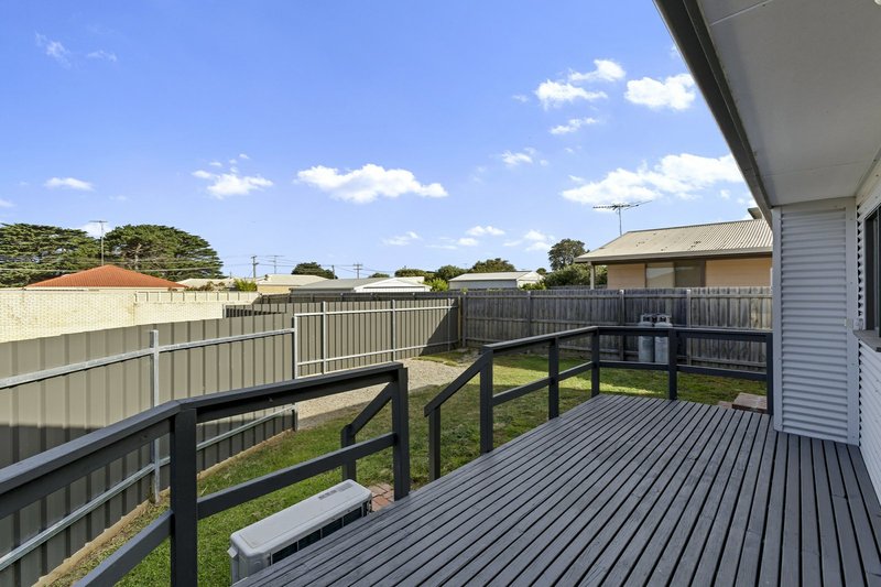 Photo - 35B Bayside Avenue, St Leonards VIC 3223 - Image 11