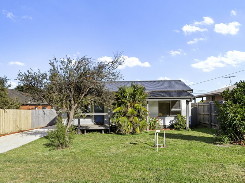 Photo - 35B Bayside Avenue, St Leonards VIC 3223 - Image 2