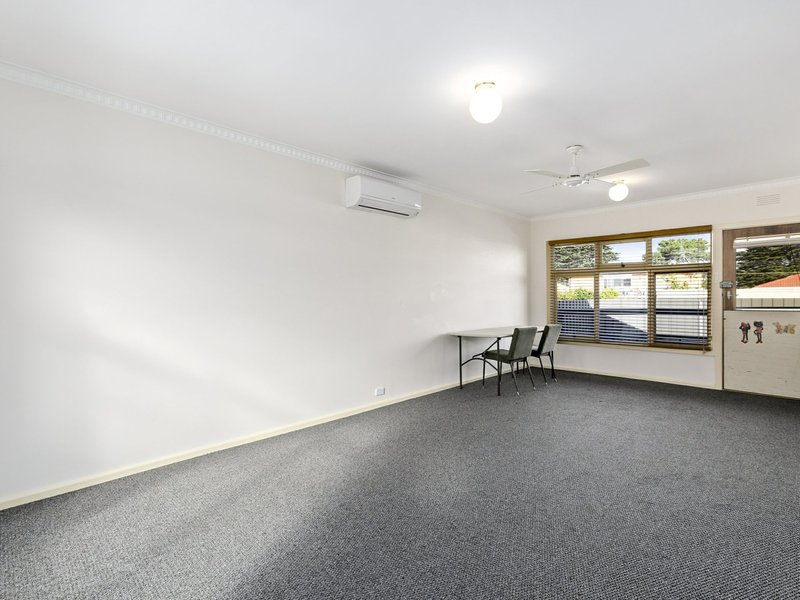 Photo - 35B Bayside Avenue, St Leonards VIC 3223 - Image 4