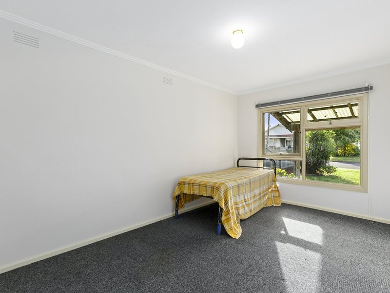 Photo - 35B Bayside Avenue, St Leonards VIC 3223 - Image 8