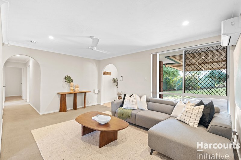 Photo - 35B Danbury Crescent, Girrawheen WA 6064 - Image 2