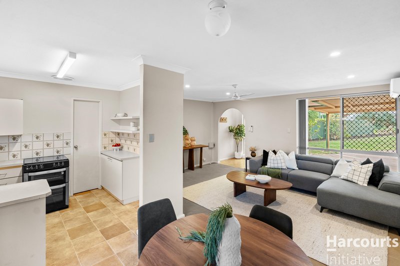 Photo - 35B Danbury Crescent, Girrawheen WA 6064 - Image 5