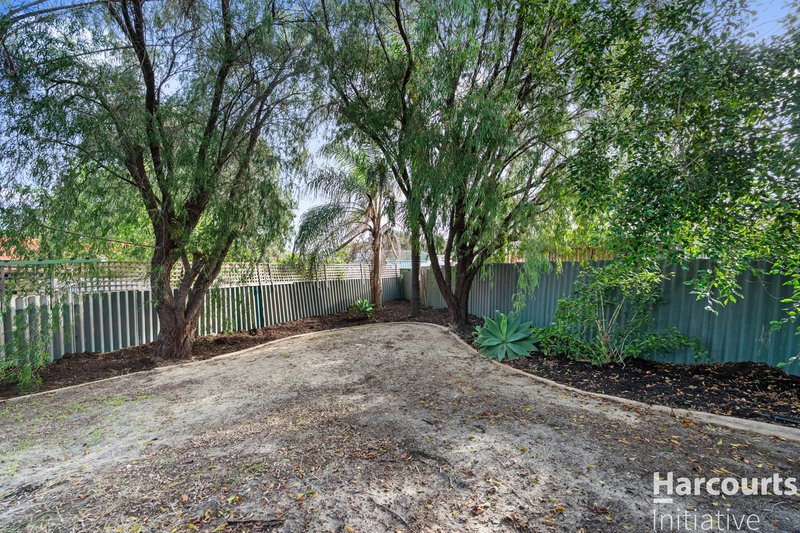 Photo - 35B Danbury Crescent, Girrawheen WA 6064 - Image 27