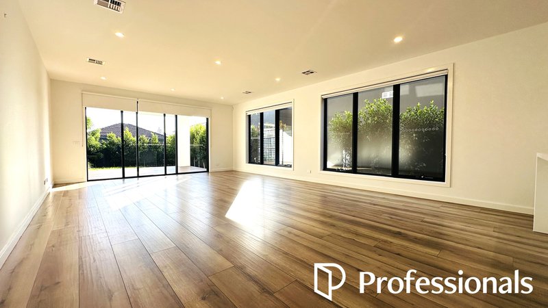 Photo - 35B Orange Street, Bentleigh East VIC 3165 - Image 8