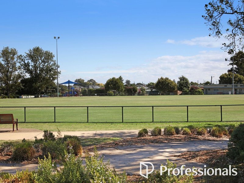 Photo - 35B Orange Street, Bentleigh East VIC 3165 - Image 14