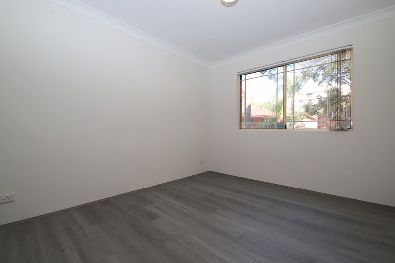 Photo - 3/6-10 Sir Joseph Banks Street, Bankstown NSW 2200 - Image 3