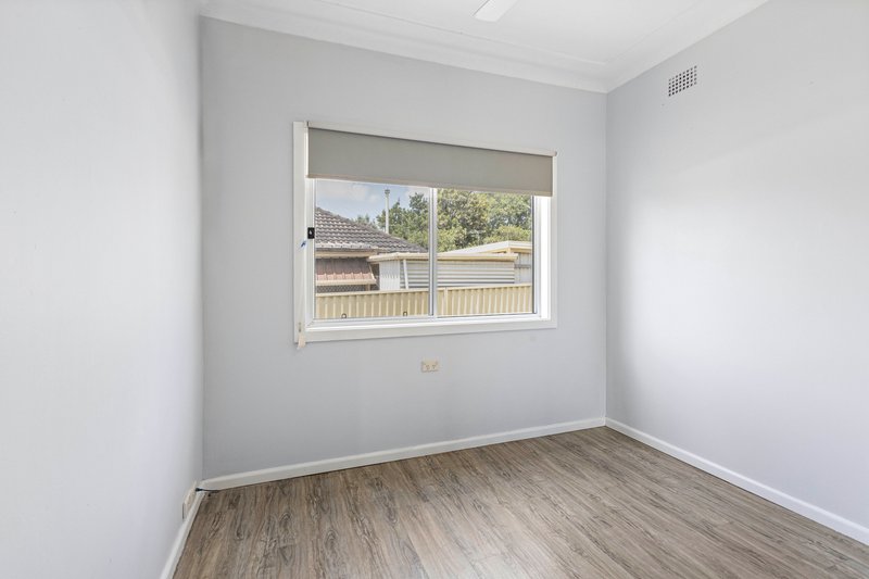 Photo - 36 & 36a Cutler Avenue, St Marys NSW 2760 - Image 10