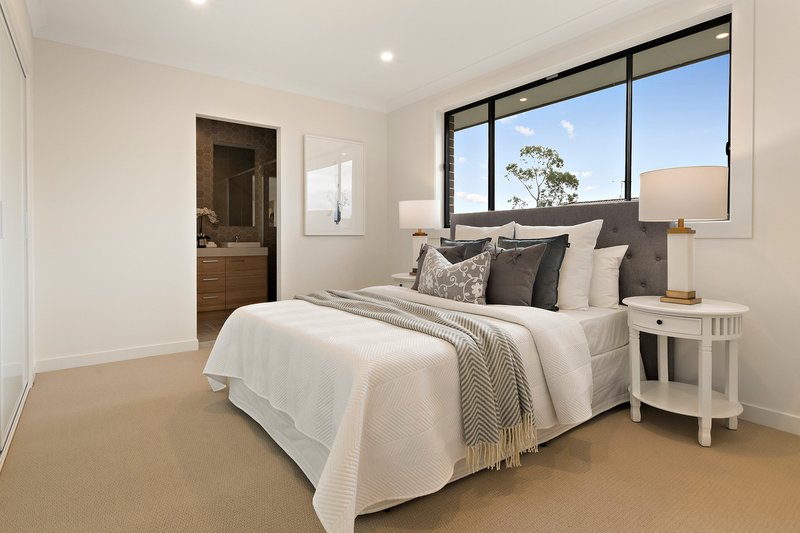 Photo - 36 - 36a Purpletop Drive, Kellyville NSW 2155 - Image 8