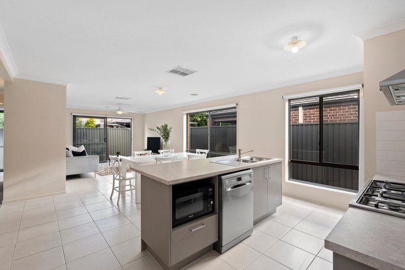 Photo - 36-38 Lapwing Drive, Lara VIC 3212 - Image 4