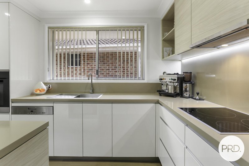 Photo - 3/6-8 Darren Avenue, Kanahooka NSW 2530 - Image 2