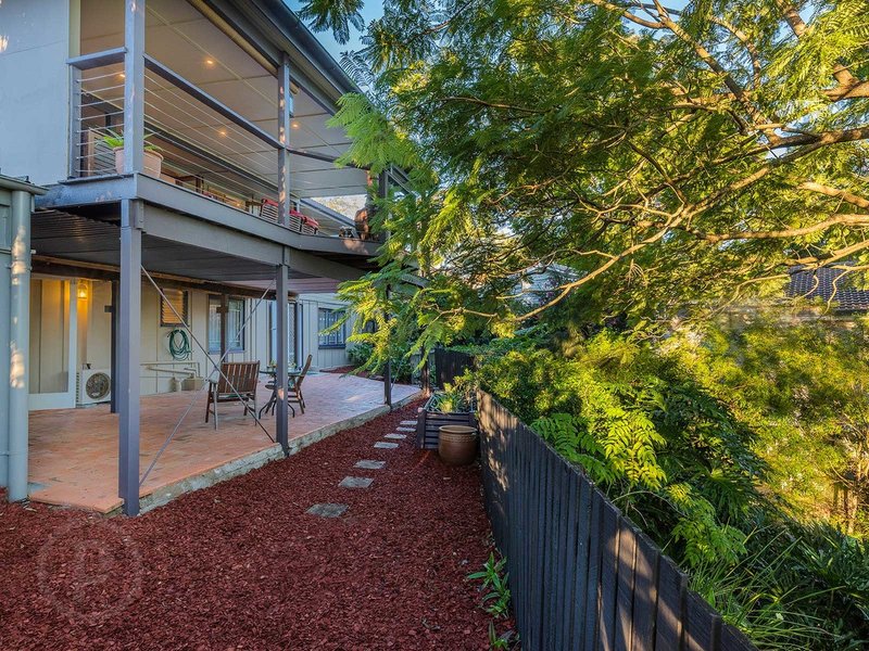 Photo - 36 Aberfeldy Street, Kenmore QLD 4069 - Image 20