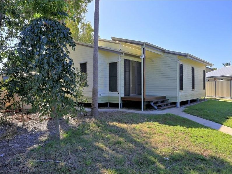 Photo - 36 Acacia Street, Moore Park Beach QLD 4670 - Image 13