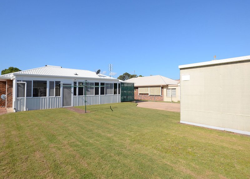 Photo - 36 Aimee Drive, Urangan QLD 4655 - Image 4