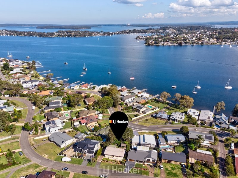 36 Alkrington Avenue, Fishing Point NSW 2283