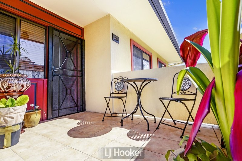 Photo - 36 Alkrington Avenue, Fishing Point NSW 2283 - Image 4