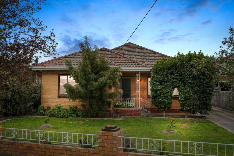 Photo - 36 Anselm Grove, Glenroy VIC 3046 - Image 11