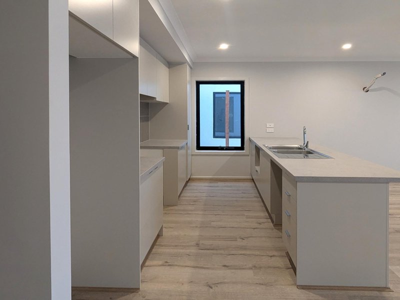 Photo - 36 Aquarius Way, Wollert VIC 3750 - Image 2