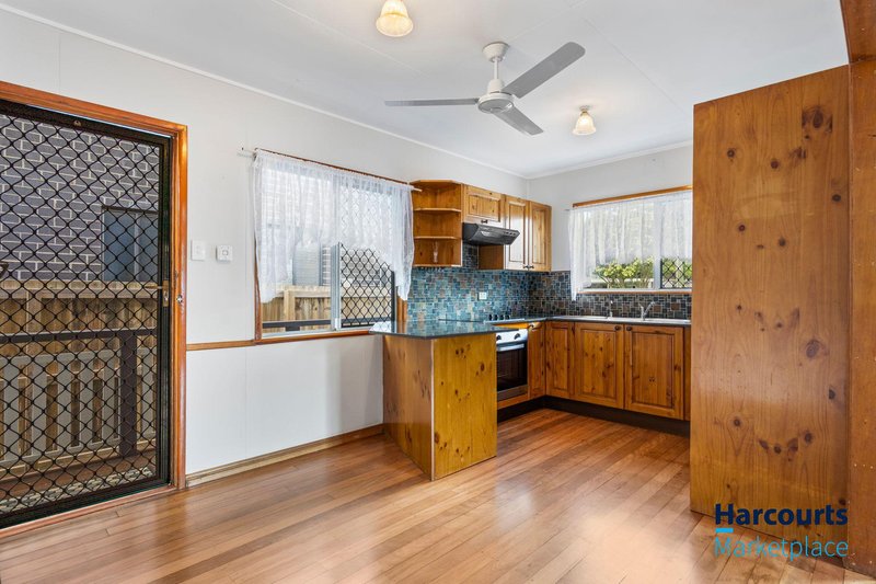 Photo - 36 Argyle Street, Seventeen Mile Rocks QLD 4073 - Image 3