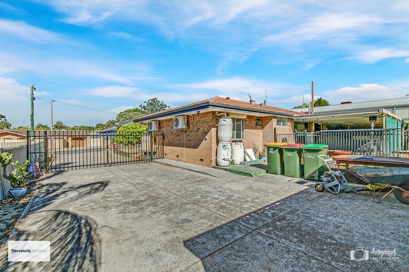 Photo - 36 Bardsley Avenue, Girrawheen WA 6064 - Image 17