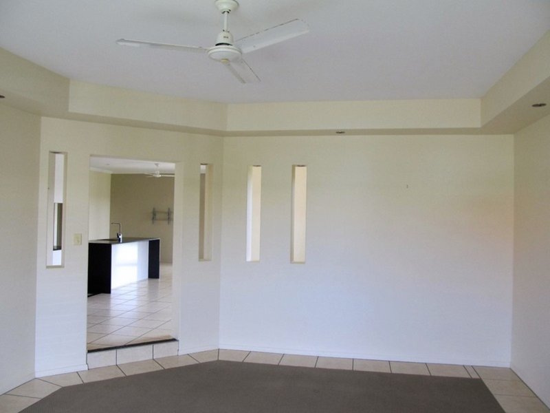 Photo - 36 Barklya Crescent, Bongaree QLD 4507 - Image 3