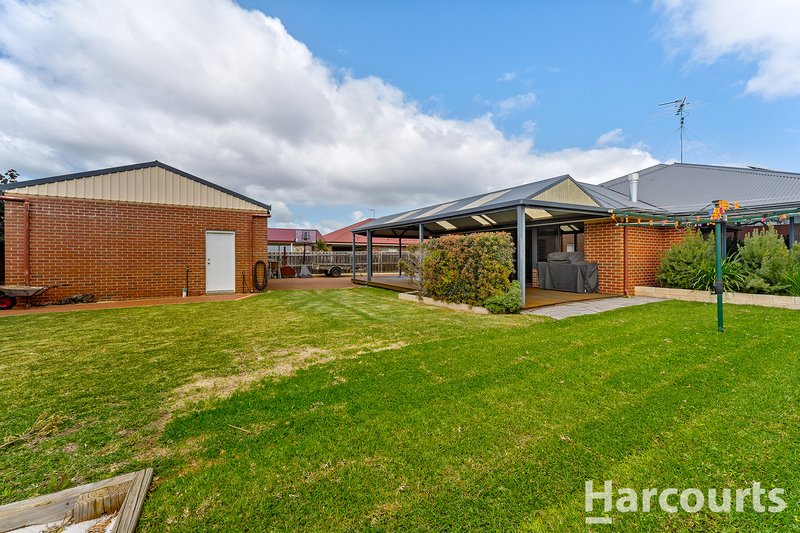 Photo - 36 Beacham Street, Coodanup WA 6210 - Image 15