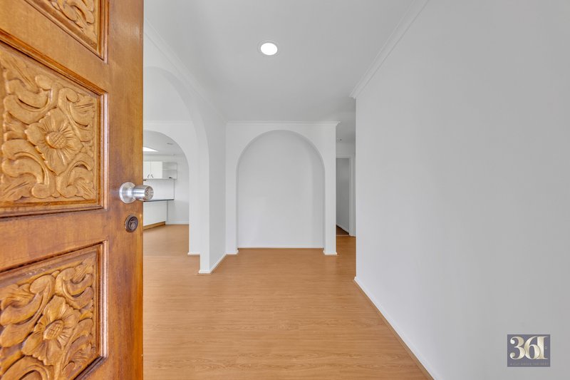 Photo - 36 Bernhardt Avenue, Hoppers Crossing VIC 3029 - Image 3