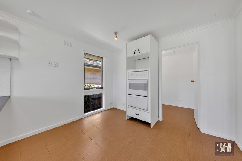 Photo - 36 Bernhardt Avenue, Hoppers Crossing VIC 3029 - Image 9