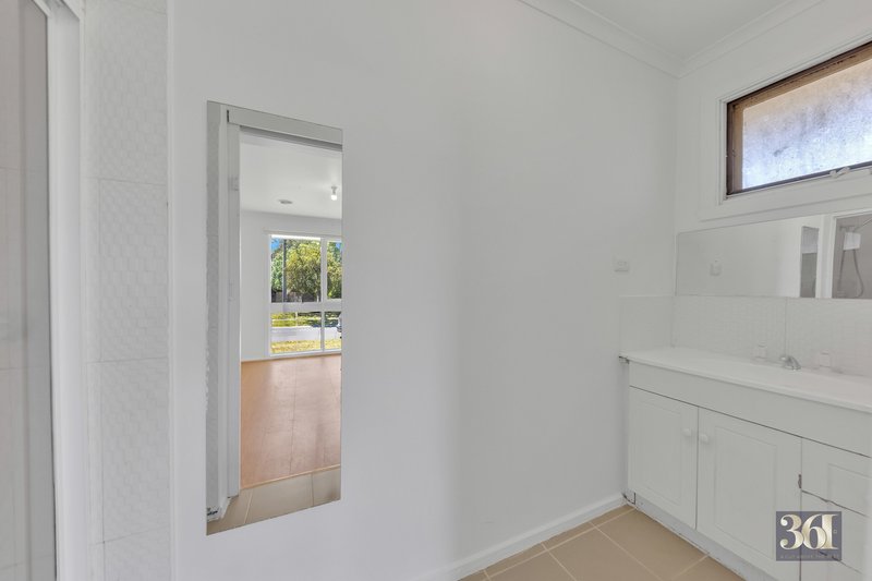 Photo - 36 Bernhardt Avenue, Hoppers Crossing VIC 3029 - Image 15