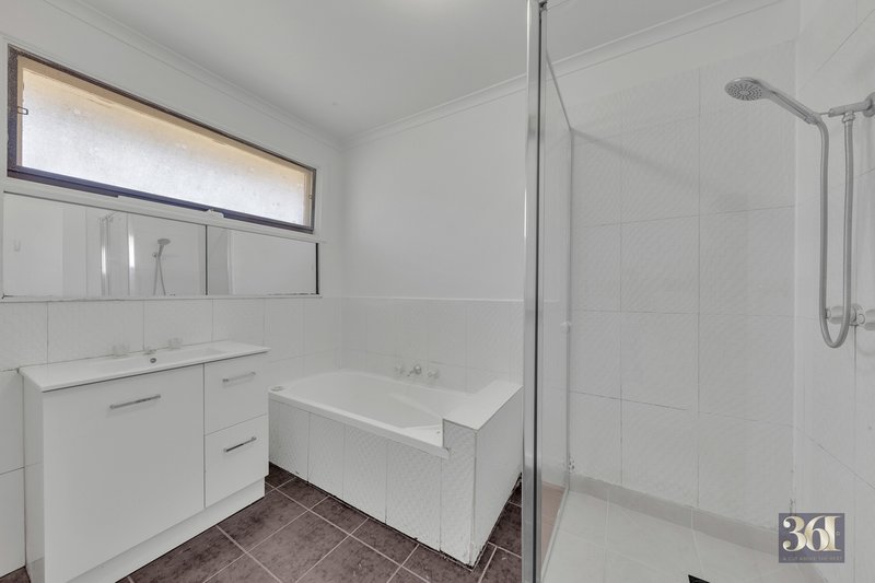 Photo - 36 Bernhardt Avenue, Hoppers Crossing VIC 3029 - Image 16