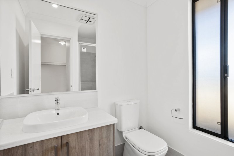 Photo - 36 Bindarri Loop, Yanchep WA 6035 - Image 7