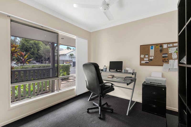 Photo - 36 Blackwood Street, Sherwood QLD 4075 - Image 7