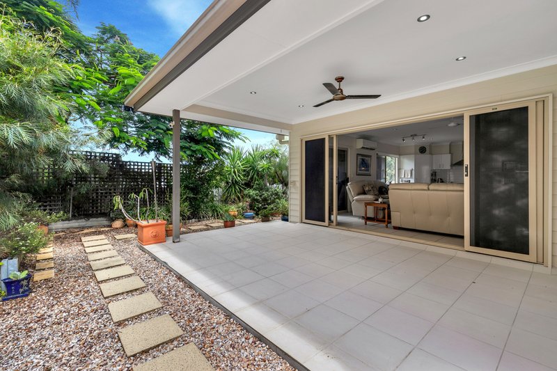 Photo - 36 Blackwood Street, Sherwood QLD 4075 - Image 9