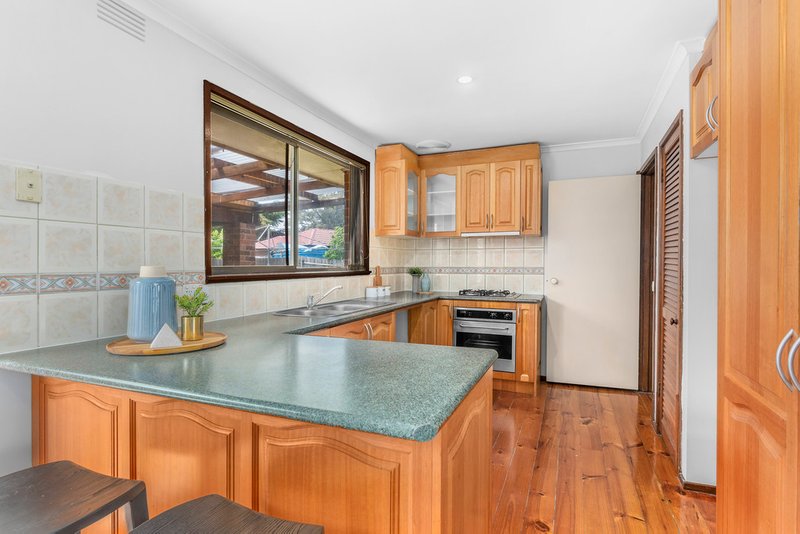 Photo - 36 Blamey Avenue, Mill Park VIC 3082 - Image 3