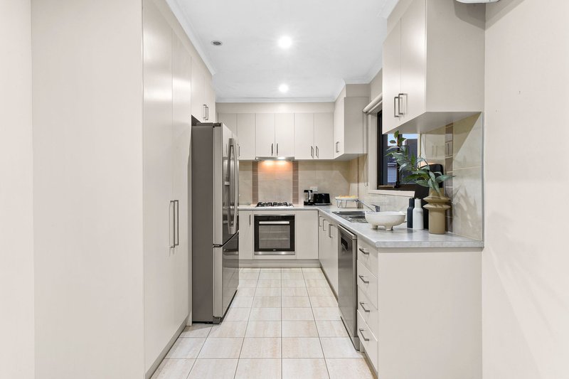 Photo - 36 Bloomfield Road, Noble Park VIC 3174 - Image 5