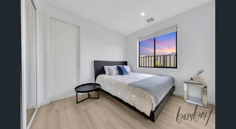 Photo - 36 Bonnyview Road, Craigieburn VIC 3064 - Image 10