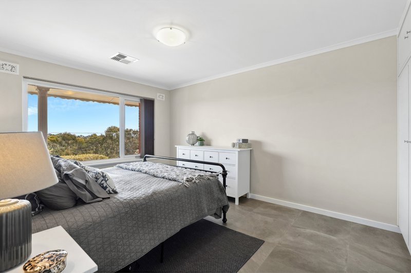 Photo - 36 Broadmeadow Drive, Flagstaff Hill SA 5159 - Image 14