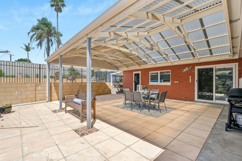 Photo - 36 Broadmeadow Drive, Flagstaff Hill SA 5159 - Image 22