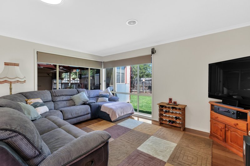 Photo - 36 Brookville Avenue, Werribee VIC 3030 - Image 6