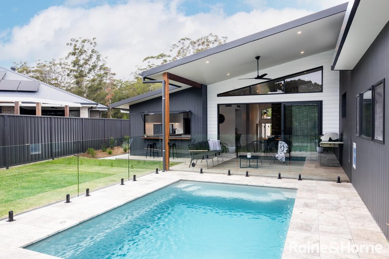 Photo - 36 Brookwater Crescent, Mollymook Beach NSW 2539 - Image 2