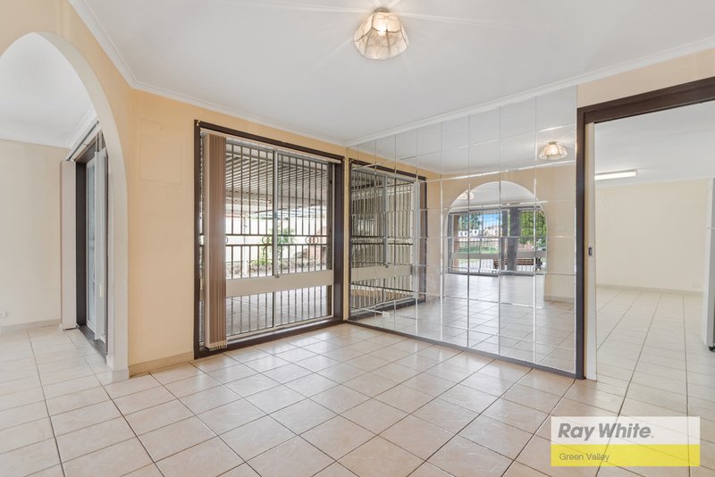 Photo - 36 Brown Road, Bonnyrigg NSW 2177 - Image 5