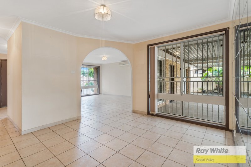 Photo - 36 Brown Road, Bonnyrigg NSW 2177 - Image 6