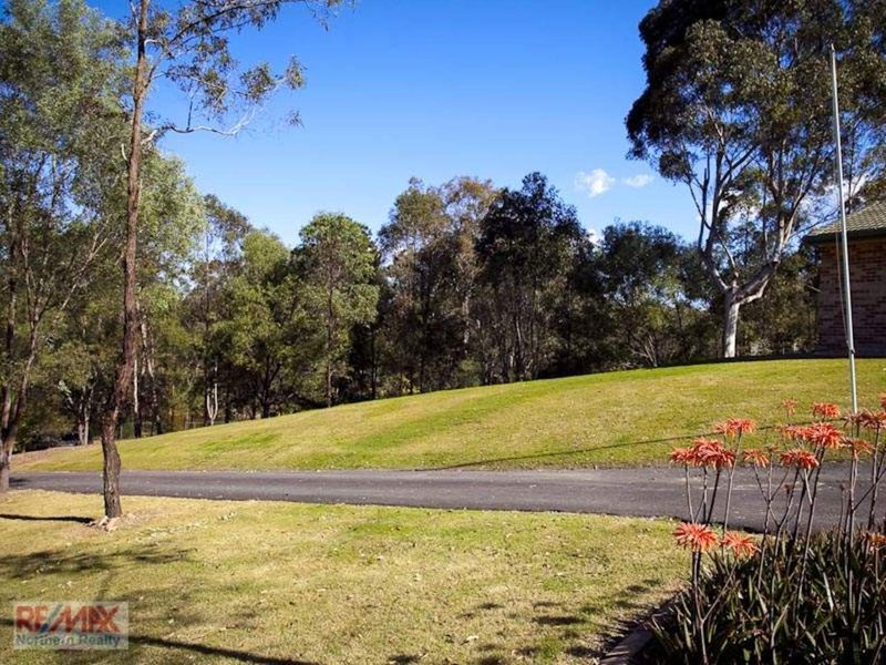 Photo - 36 Bunya Pine Court, Eatons Hill QLD 4037 - Image 16