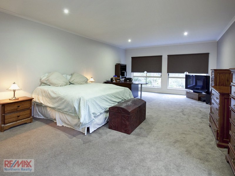 Photo - 36 Bunya Pine Court, Eatons Hill QLD 4037 - Image 22